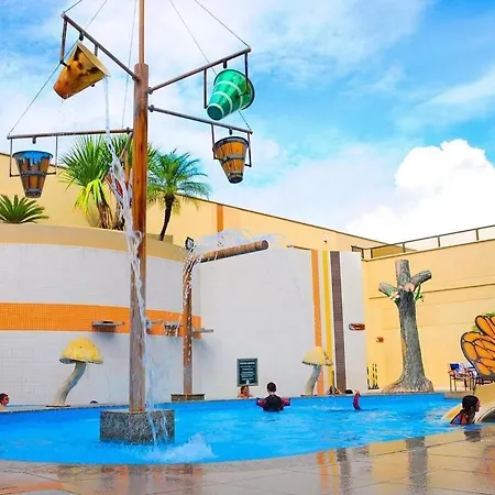Prive Boulevard Suites Viaje Bem Caldas Novas Exterior photo